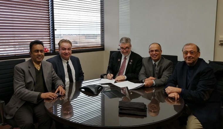 AURAK signs an agreement with The University of Texas at Arlington