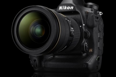 Be on top of the game with the flagship, Nikon D6