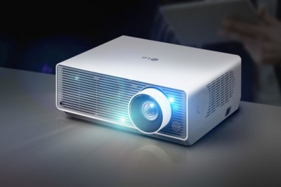 اجتماعات العمل أصبحت أكثر ابتكاراً وإبداعاً مع جهاز العرض الليزري LG PROBEAM