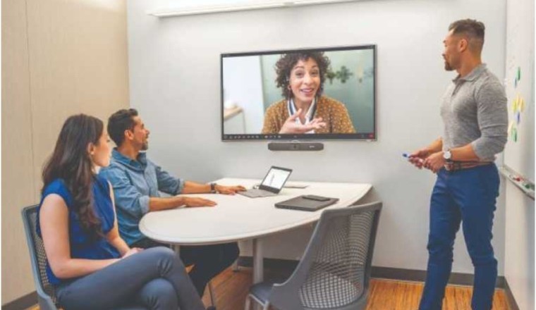 3 Top KSA & UAE trends emerging in 2023: smart living, smart working, and factories’ automation