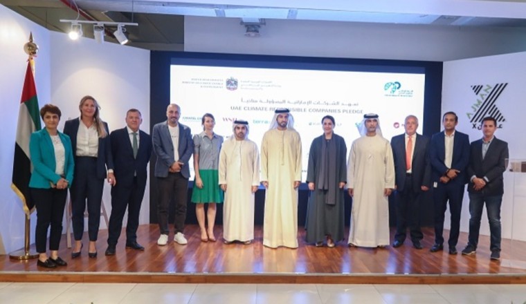 مجموعة دلسكو توقع تعهد الشركات الإماراتية المسؤولة عن المناخ