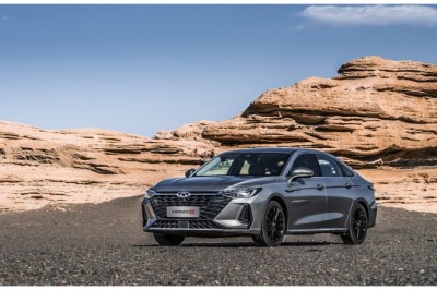 ARRIZO 8 تعيد تعريف الرفاهية والتكنولوجيا