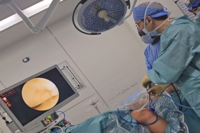 Medcare Orthopaedics & Spine Hospital performs UAE’s first artificial ligament surgery with LARS on an Italian patient