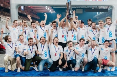 فريق جامعة ميونخ التقنية يفوز في سباق دوري أبوظبي للسباقات الذاتية، السباق الأول من نوعه في العالم، والذي أقيم في حلبة ياس مارينا