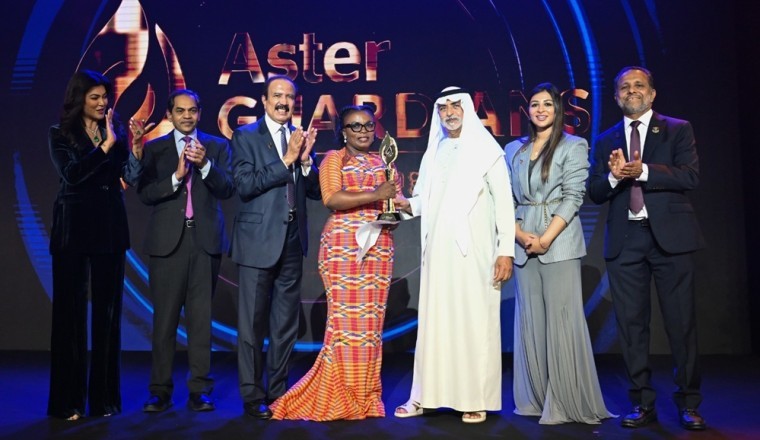 نعومي أويوي أوهيني أوتي من غانا تفوز بجائزة Aster Guardians العالمية للتمريض لعام 2025 بقيمة 250 ألف دولار أمريكي