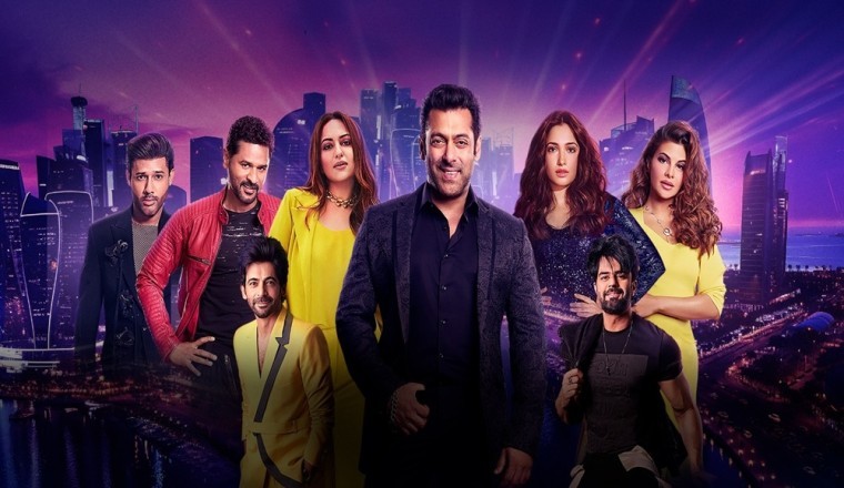 سلمان خان يخطف الأضواء في الدوحة في أول عرض مباشر له على الإطلاق