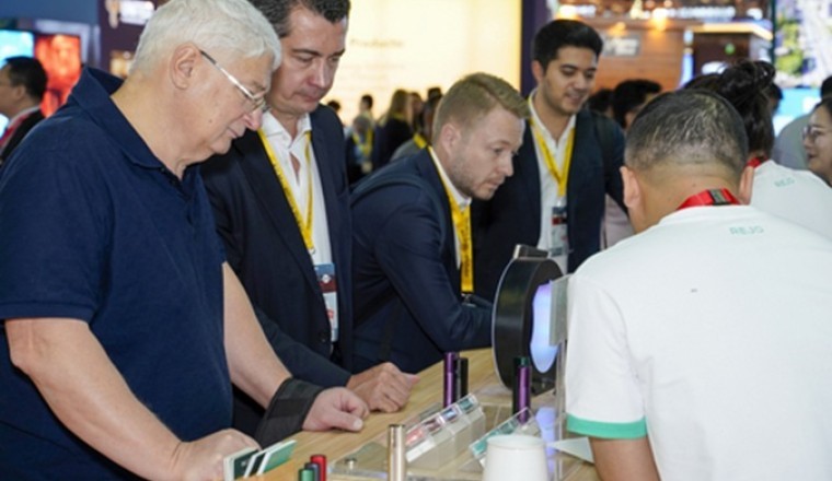 قدمت شركة REJO منتجات التسخين وليس الحرق الرائدة في معرض التبغ العالمي في الشرق الأوسط 2025